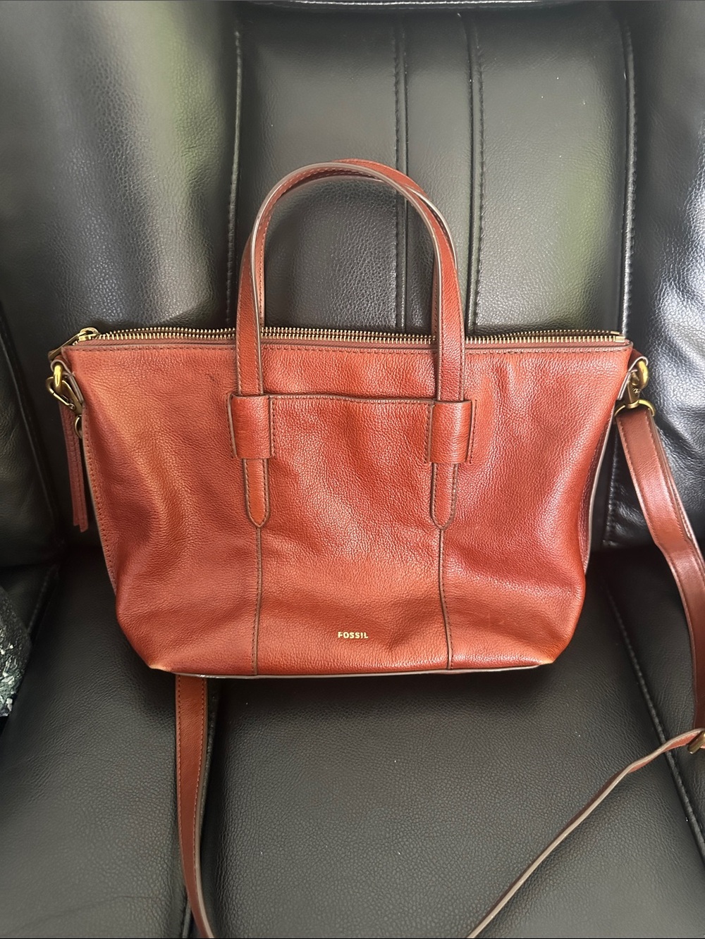 Fossil Women's Leather Tote in Burnt Red-Brown